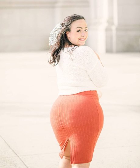 asiatische pawg-onlyfans freie nackt bild