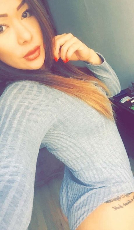 AngelinaSeduction freie nackt bild