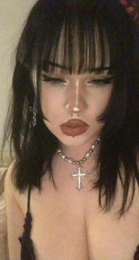 Hellok1ttyslvt akt foto