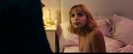 vollbusige rothaarige teen onlyfans nackt erwachsene fotos