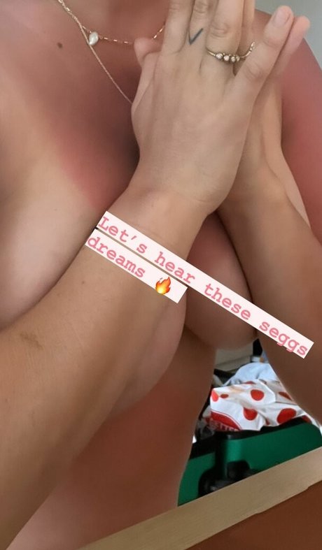 Comfortableinmyskin porno nackte archiv