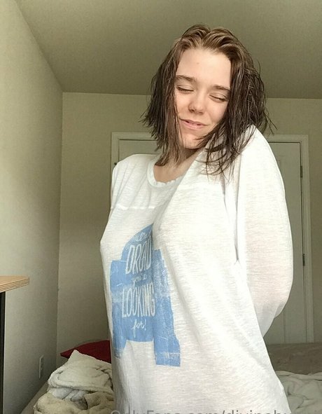 divinebunni hübsche erwachsene archiv