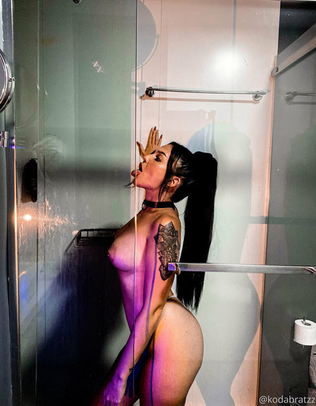 mollige emo-onlyfans beste heiße bild