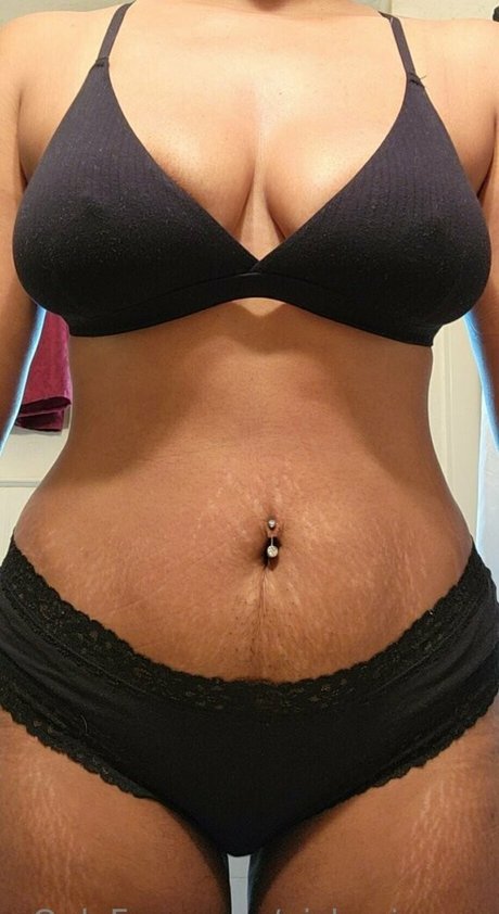 flachbrüstige onlyfans kostenlose nacktheit galerien