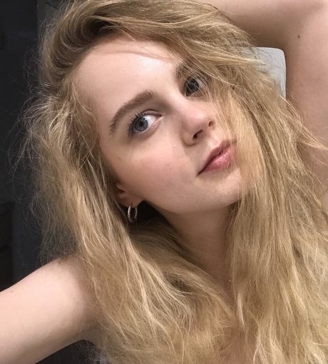 violapolt nackt hübsche bild