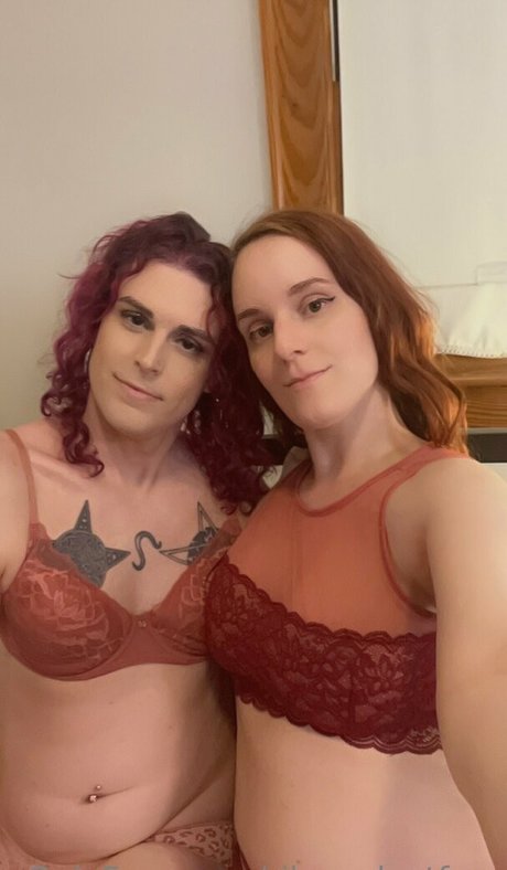 rileyvelvetfree model bilder