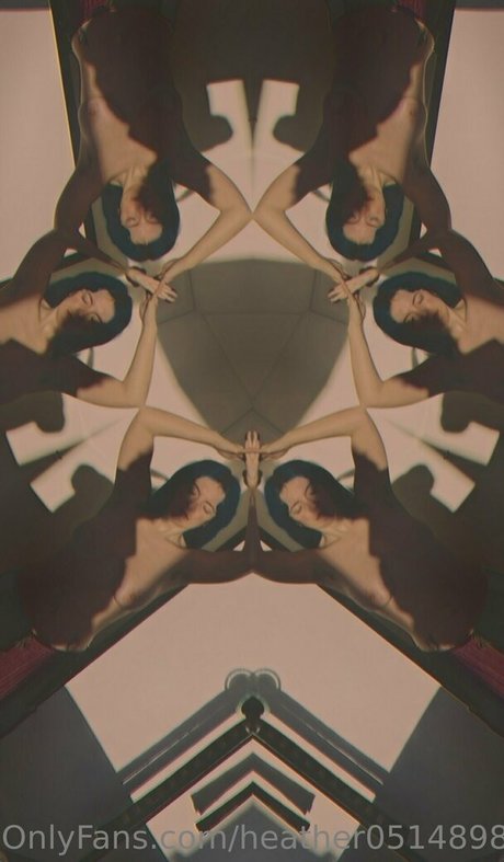 asiatische influencer-onlyfans erotische nacktheit foto