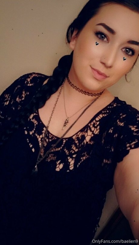 baelien9 pornostar top bild