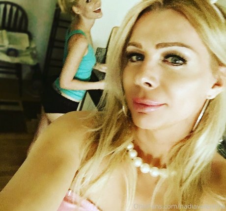 nadiavalentine heiße beste bilder