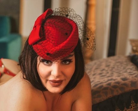 francescagiuliano erwachsene archiv