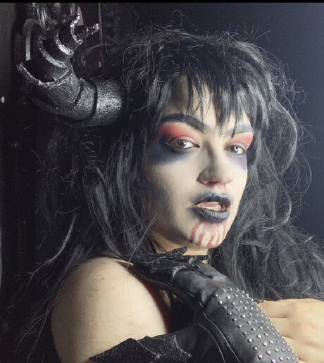 Nyktalgia schauspielerin heiße fotos