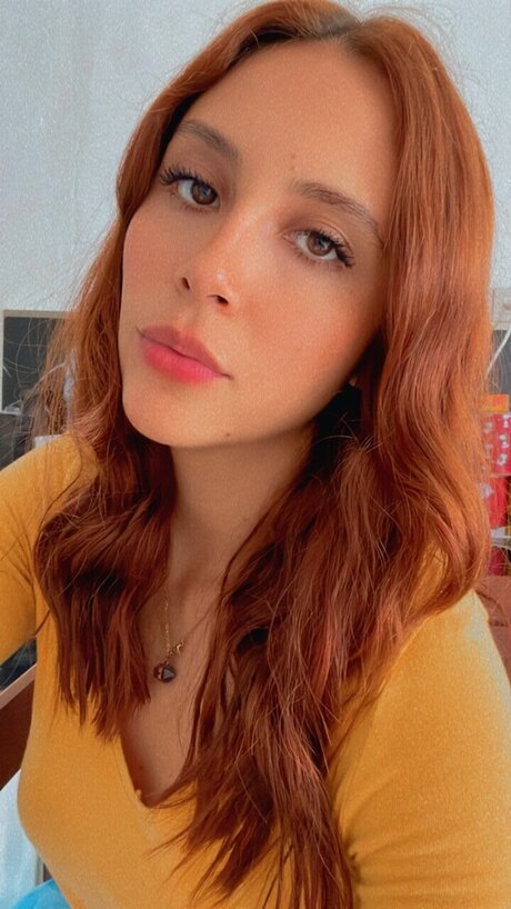 Idhy Naguez schauspielerin sexy galerien