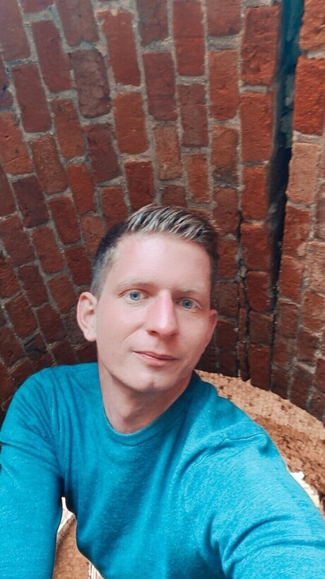 kevin bas erotische nackte foto