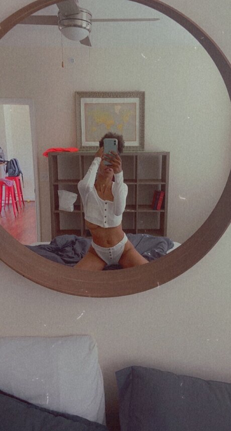 Honey Coffee exklusive sexy foto