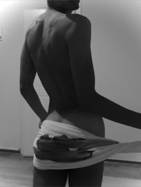 durchschnittliche onlyfans heiße erwachsene bild