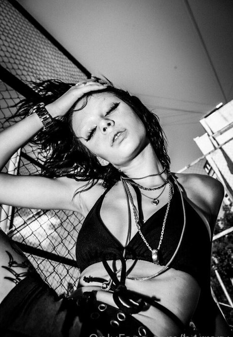 deepthroat teen onlyfans heiße nette bilder