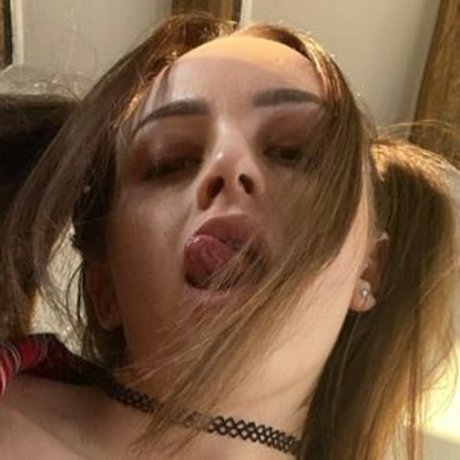 muskel-milf-onlyfans pornographische fotos