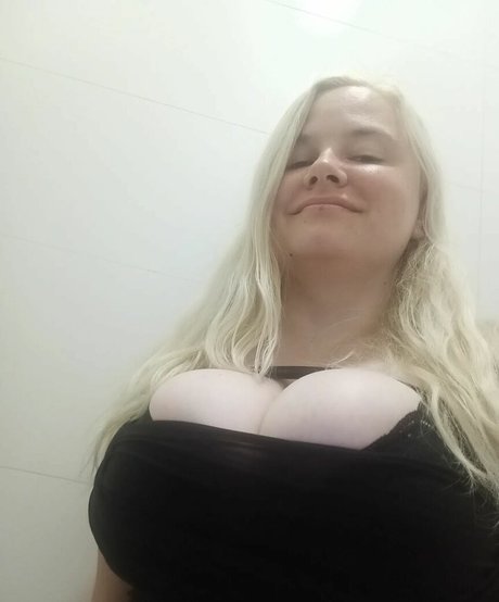 Dejana Savi porno xxx bild