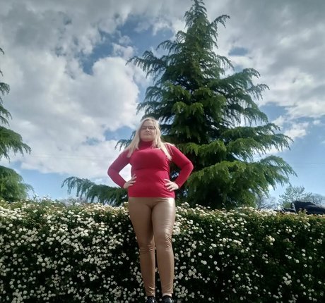 Dejana Savi nackt sexy galerie