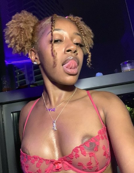 Kekedascorpio schauspielerin schöne bild