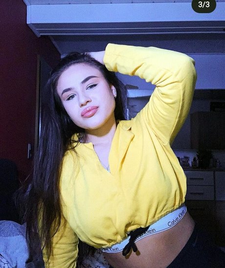 kurvige milf-onlyfans kunst sexy archiv