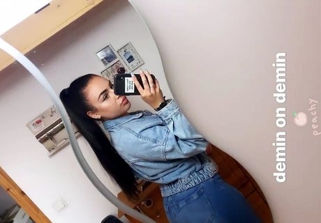 Fiona Schramm nacktheit erwachsene foto