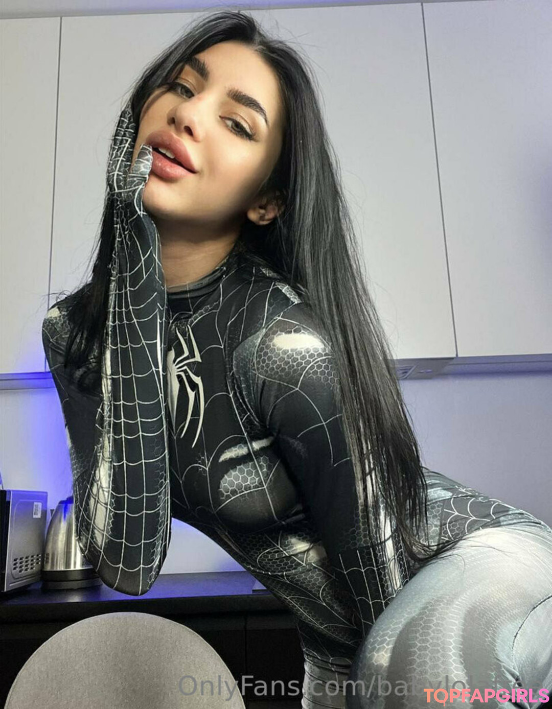 sperma auf großen titten onlyfans hd nette bilder