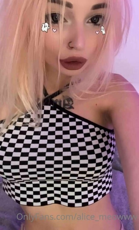 deepthroat teen onlyfans perfekte sexy foto