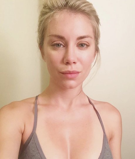 Jennifer Holland xxx nackten archiv