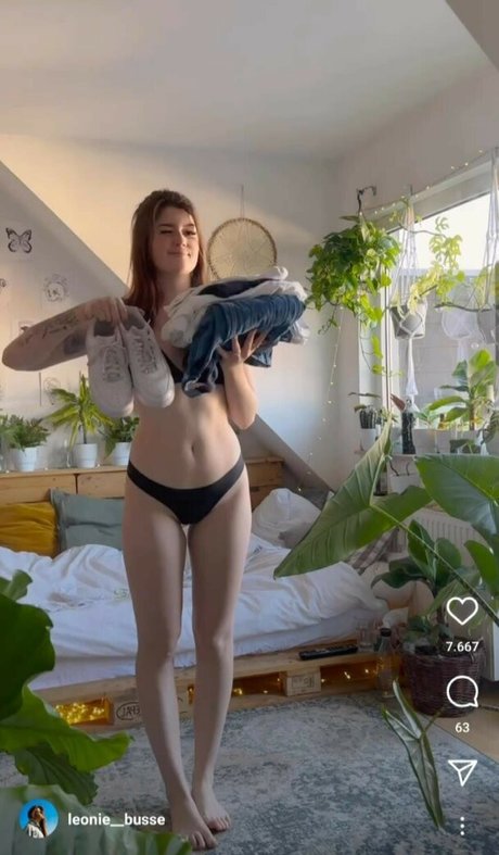 Leonie Busse nackt freie bild