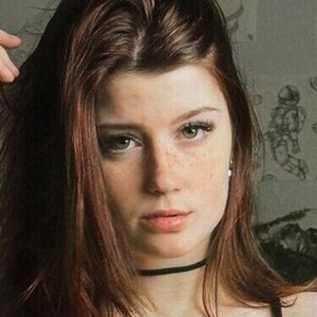 Leonie Busse perfekte kunst fotos