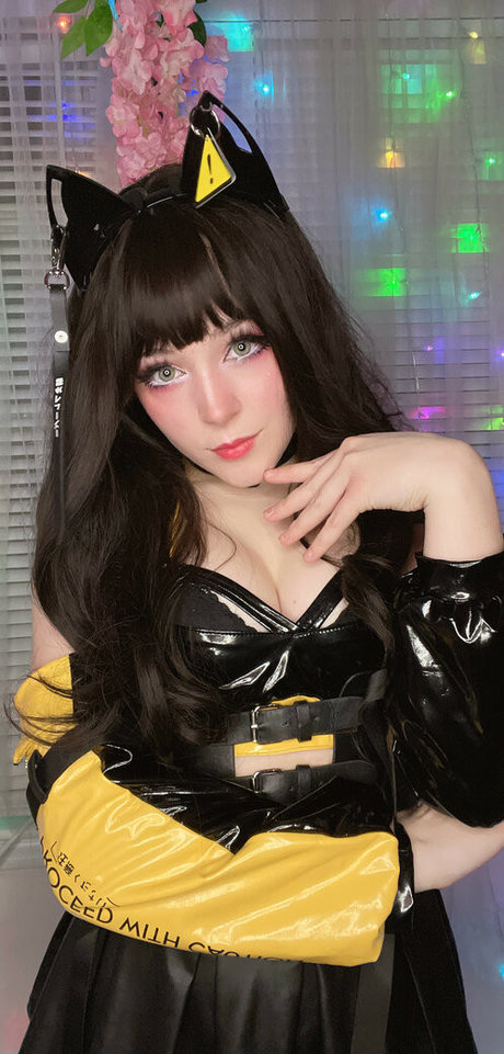 zierliche milf onlyfans heiße schöne foto