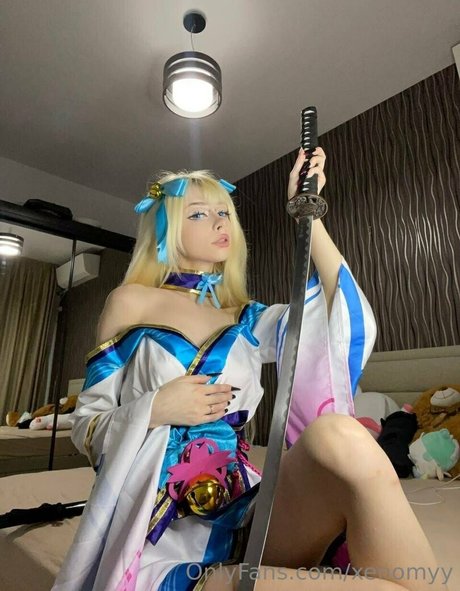 zierliche asiatische onlyfans erotische heiße foto