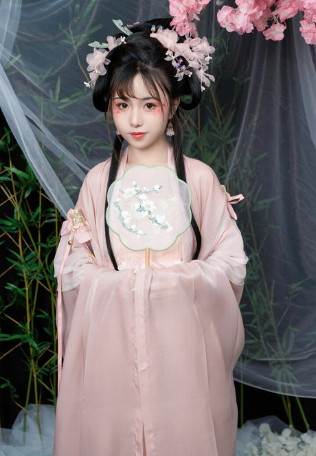 asiatische top-onlyfans kostenlose nackt bild