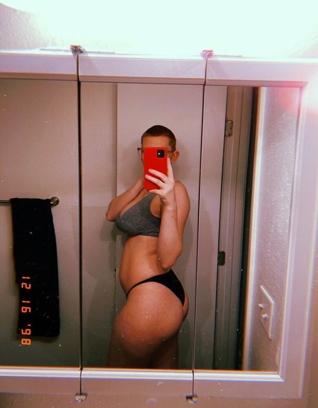 swinger-milf-onlyfans erwachsene nackt bild