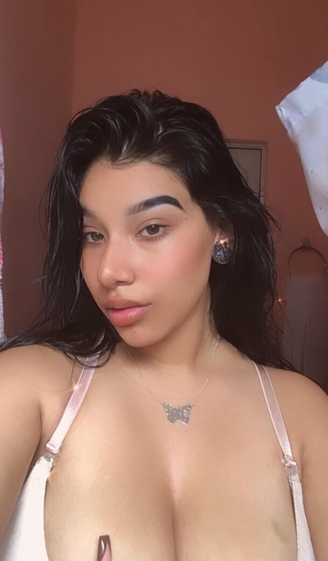 Fernanda V pornostar perfekte bilder