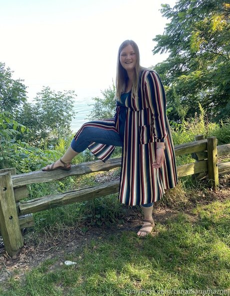 flache onlyfans exklusive nette bild