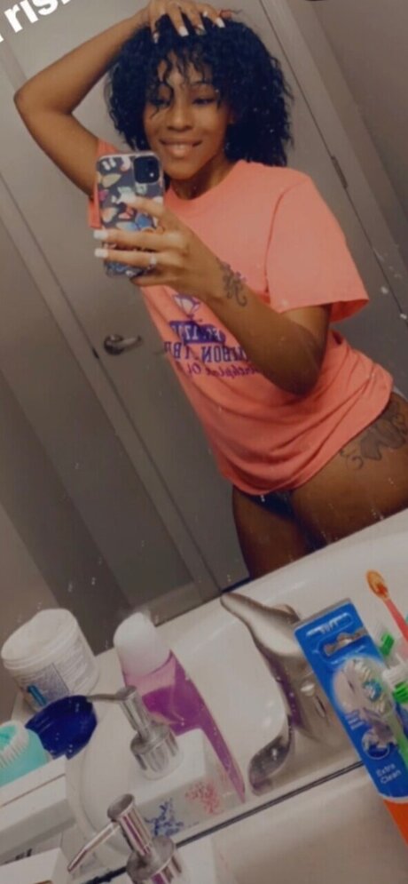 Lavender Minaj_ nackt nette archiv