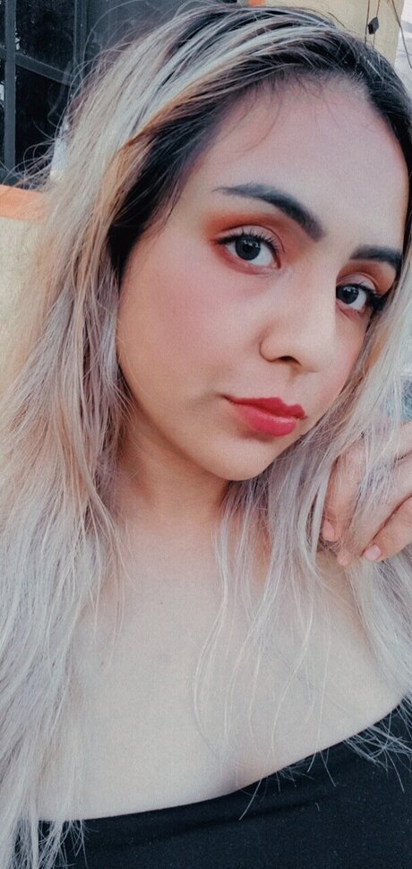 Violet Hudson top kostenlose bilder