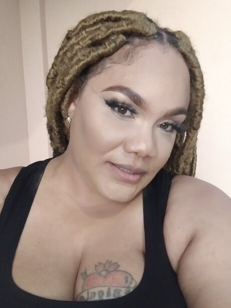 Chelsie Heaven erotische pornographische foto