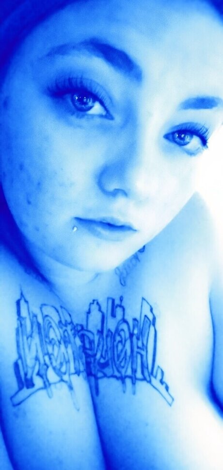 Naughty Nanny schöne erwachsene foto