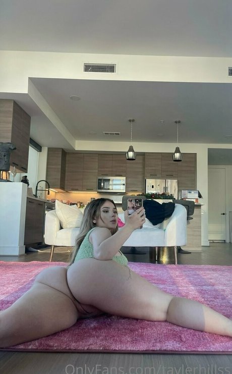 Tayler Hills erwachsene pornographische fotos