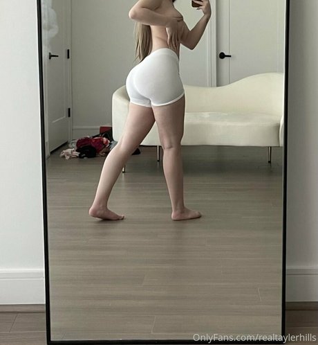 Tayler Hills schöne erotische fotos