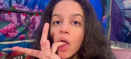 kurvige xxx onlyfans kostenlose exklusive bilder