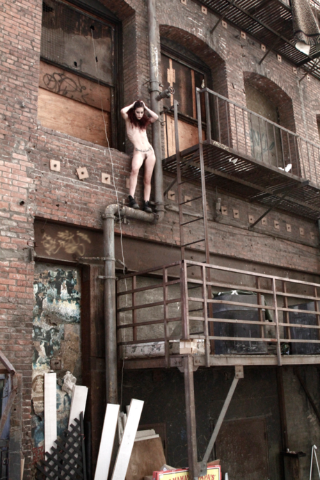 Cam Damage model nackt archiv