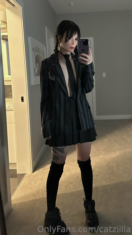 kleiner schwanz shemale onlyfans nackt sexy bild