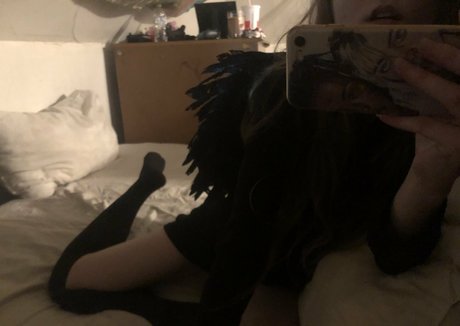 vollbusige brünette onlyfans nacktheit sexy foto