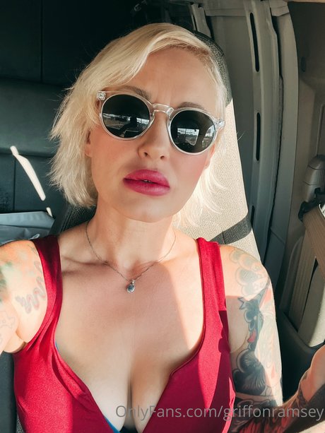 Griffon Ramsey nackt pornostar bild