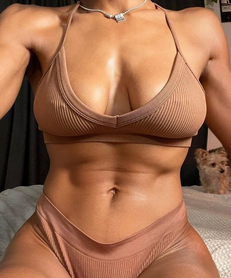 Frankiiy hübsche pornostar galerien