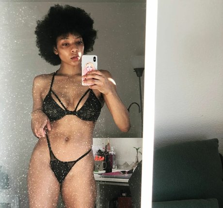 nur fans mit heller haut exklusive kunst fotos